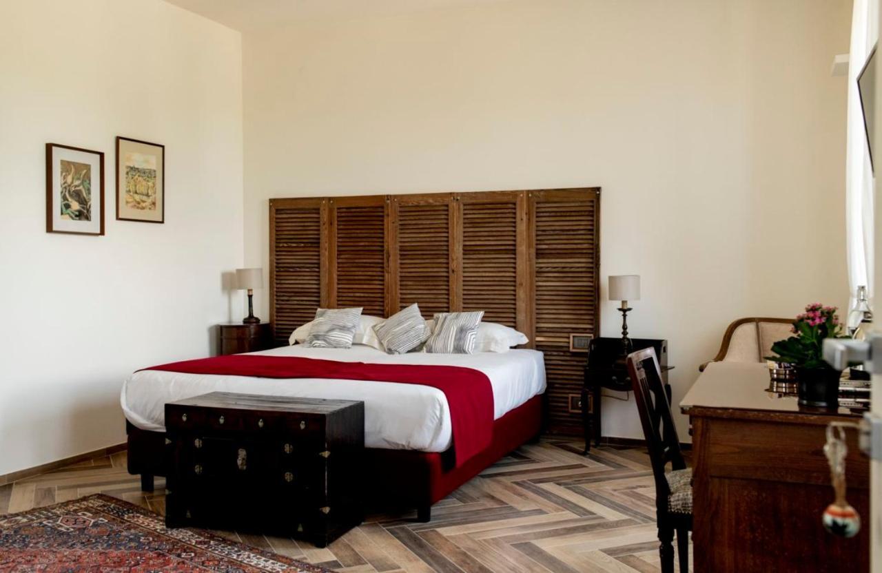 Le Vecchie Persiane - Bed & Breakfast Diano dʼAlba Buitenkant foto